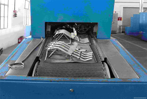 網帶式高溫釬焊爐