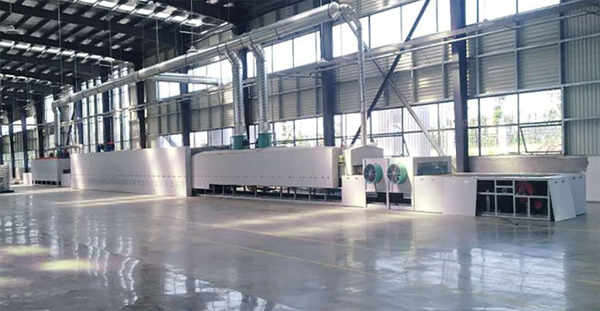 汽車散熱器生產(chǎn)用釬焊爐