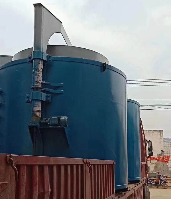 兩臺不銹鐵井式退火爐裝車發往寧波