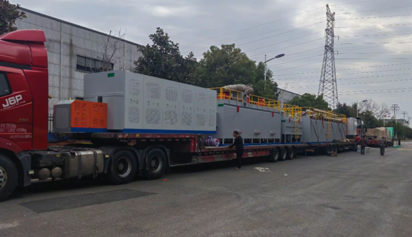 釬焊爐發往廣東